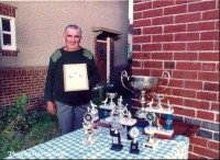 brown_trophies