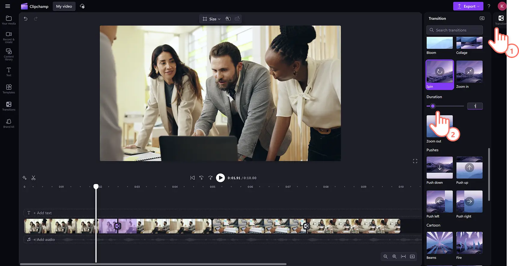 Clipchamp video düzenleyicide dönme geçişinin süresini düzenleyen bir kullanıcı.