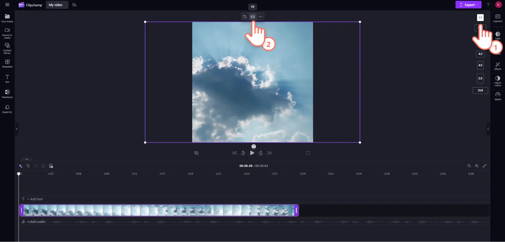 2gu1tsk7fquciavhlmhwde Clipchamp'te videolarının en boy oranını değiştiren bir kullanıcı.