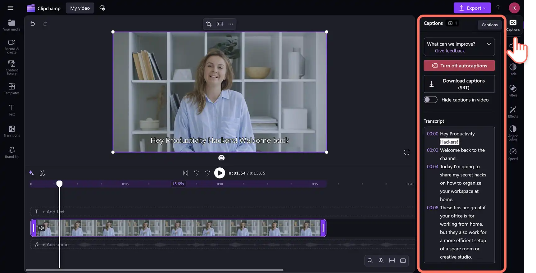 2048-17 Clipchamp video düzenleyicide bir MOV dosyasına otomatik altyazı ekleyen bir kullanıcı.