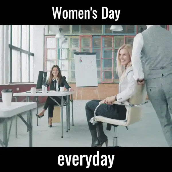 Kadınlar günü mem GIF örneği