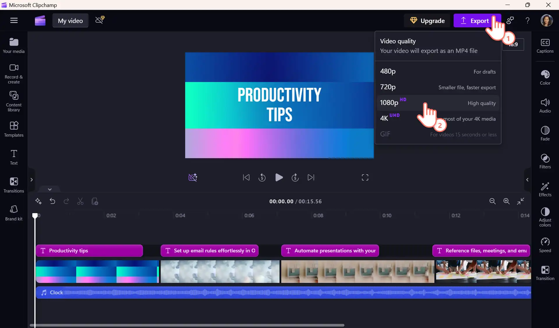 2048-62 Clipchamp video düzenleyicide oluşturulan bir videoyu kaydeden bir kullanıcı