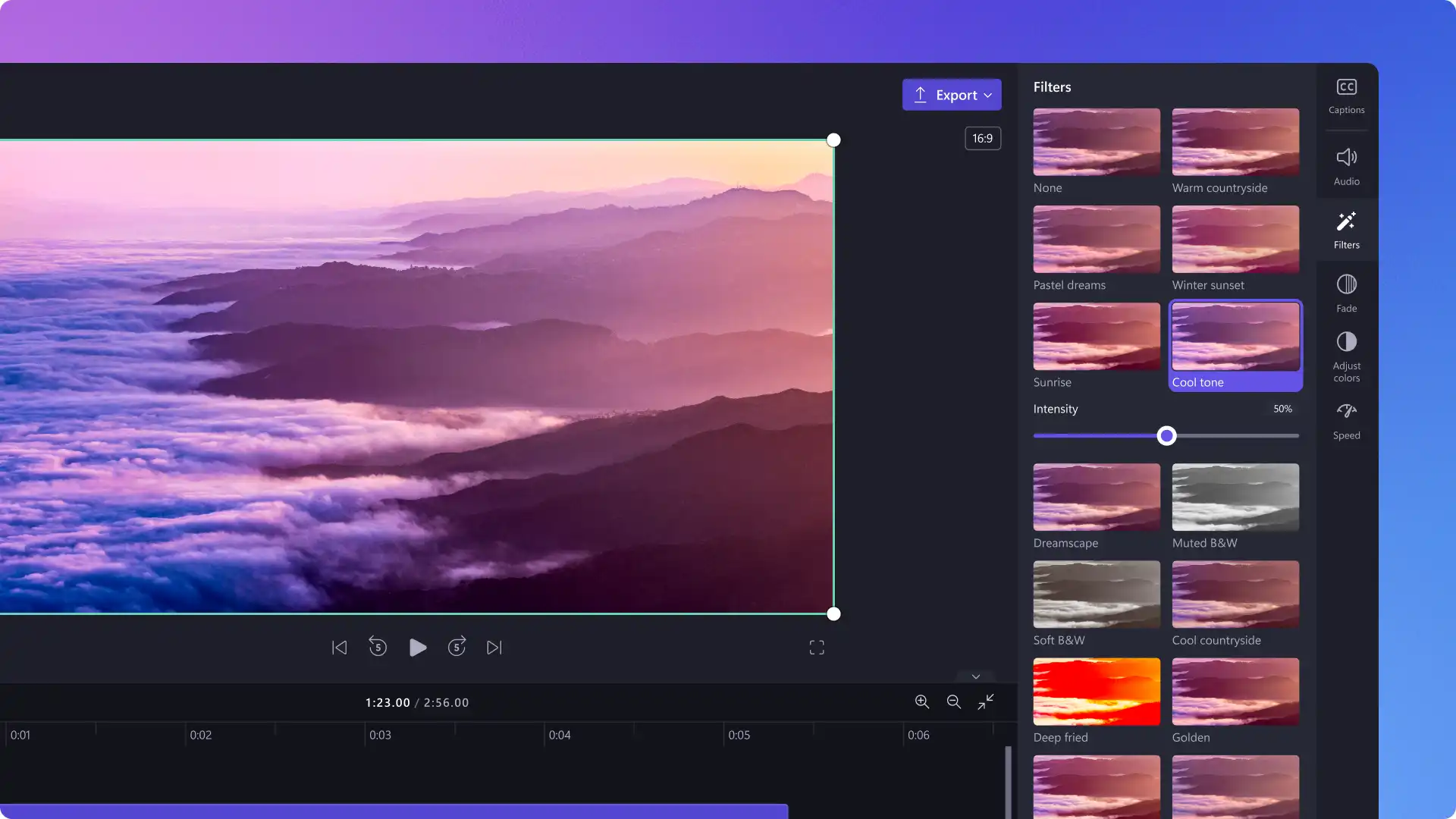2048-92 Clipchamp'da video filtrelerini seçen bir kullanıcı.